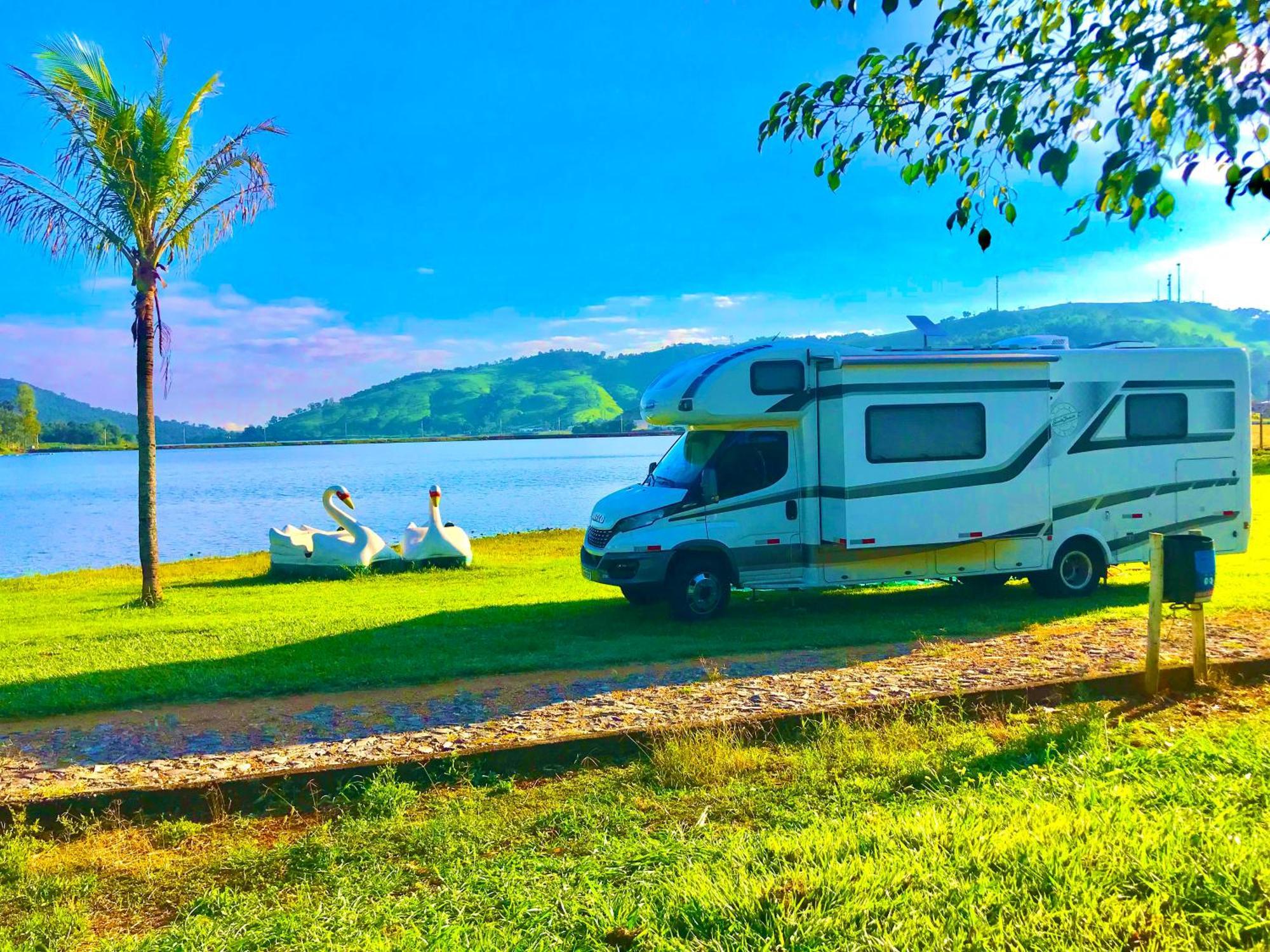 Pousada E Camping Recanto Da Praia Capitólio エクステリア 写真